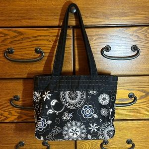 Thirty one black quilt shoulder bag.